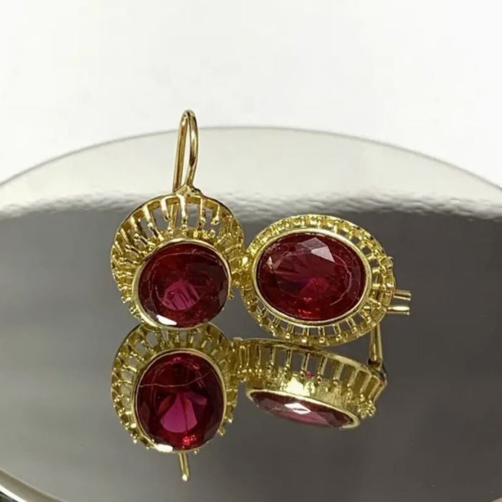 NEW Victorian 18K Gold Plated Red Stone Delicate Earrings